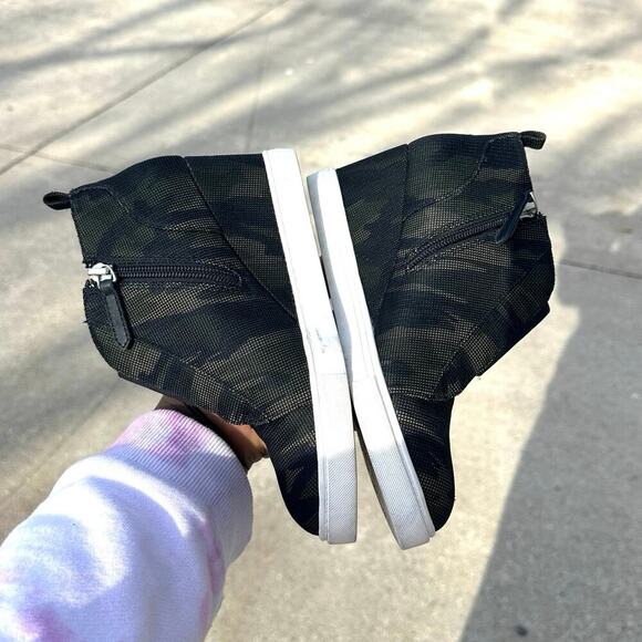 Linea Paolo Felicia Women’s Platform Wedge Sneaker Bootie Size 5M Green Camo - Picture 10 of 12